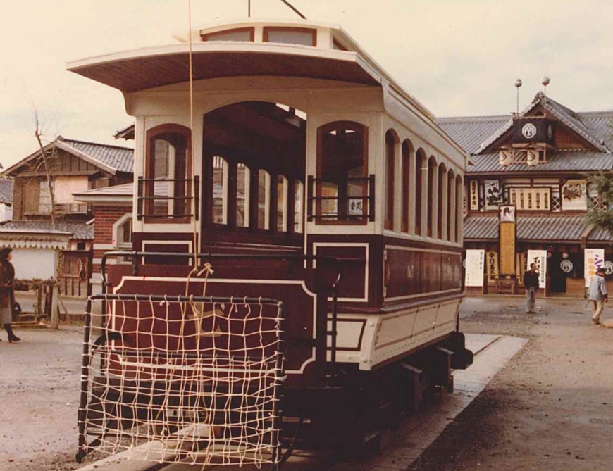 第二代“叮叮电车”出现在明治大街